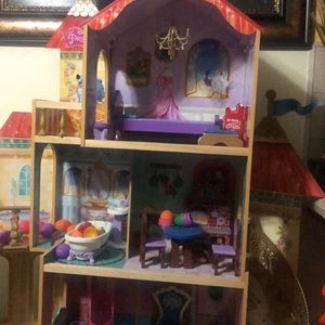 Doll castle is a full castle they have all piece